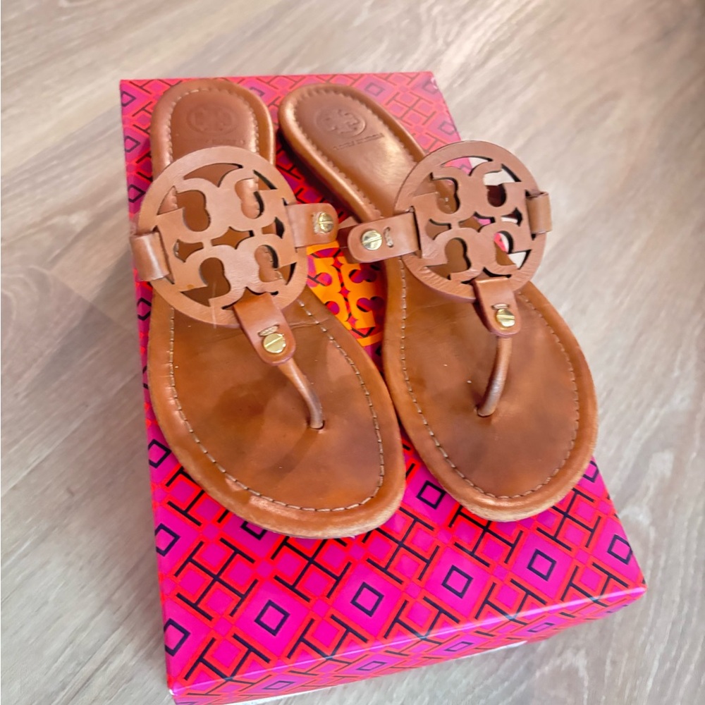 Sz 7.5 Tory Burch Miller Sandals
